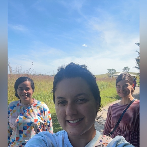 Meet your Posher, Madison - Picture 9 of 15